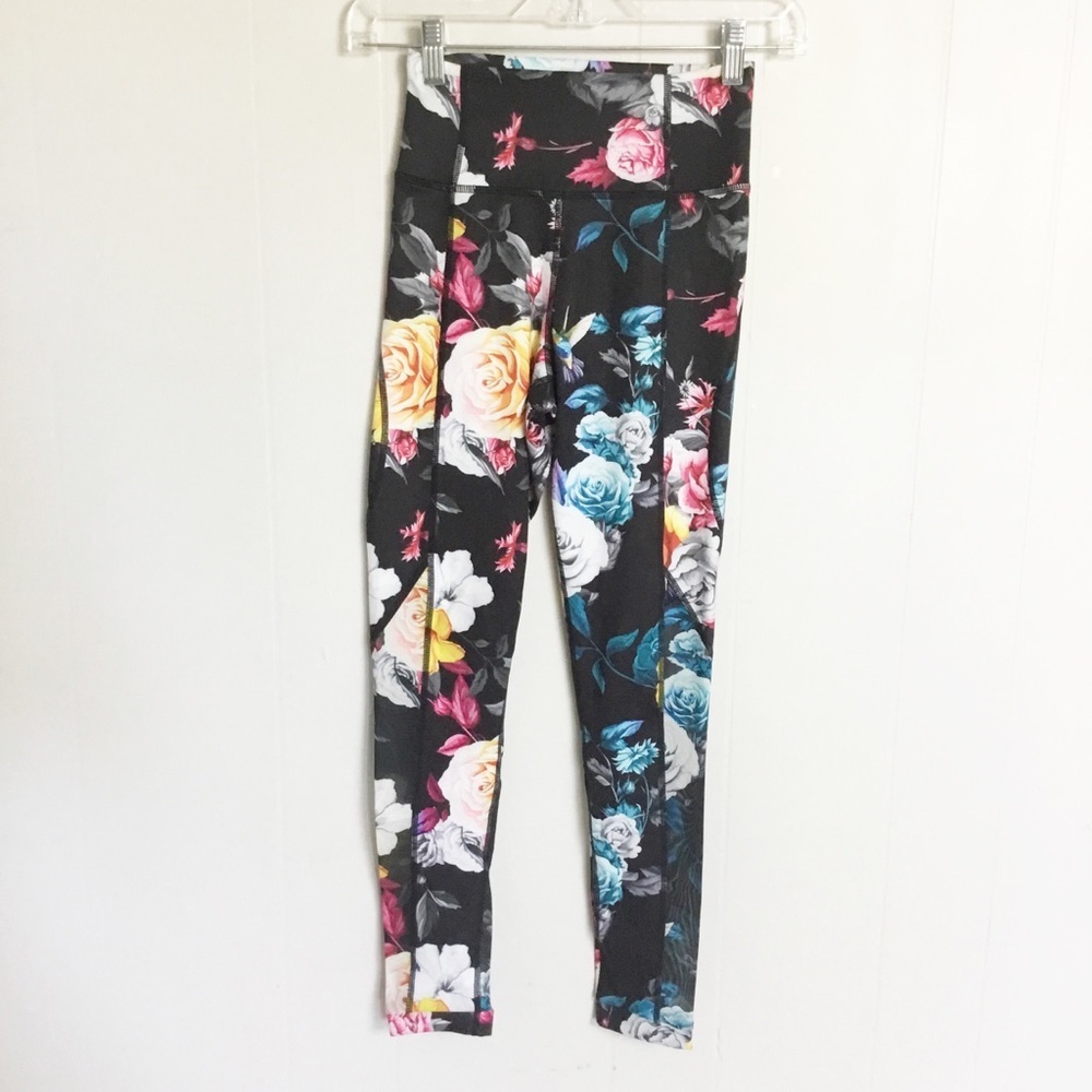 Zyia Floral Black Leggings Mesh Size 2 Gym 7/8
